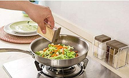 Reusable Plastic Salt and Pepper Shaker Set