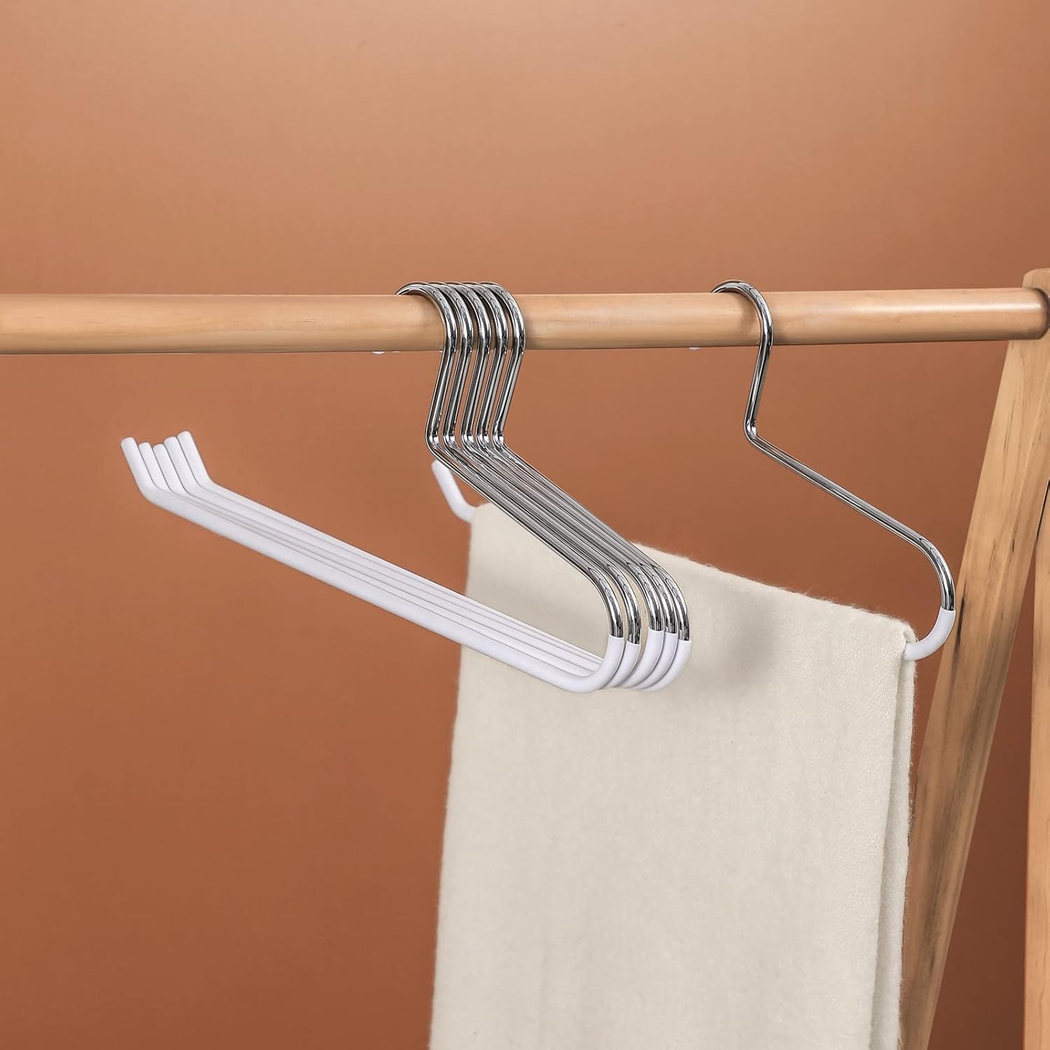 12 Pack Blanket Hangers Heavy Duty Black Vinyl Coated Nonslip