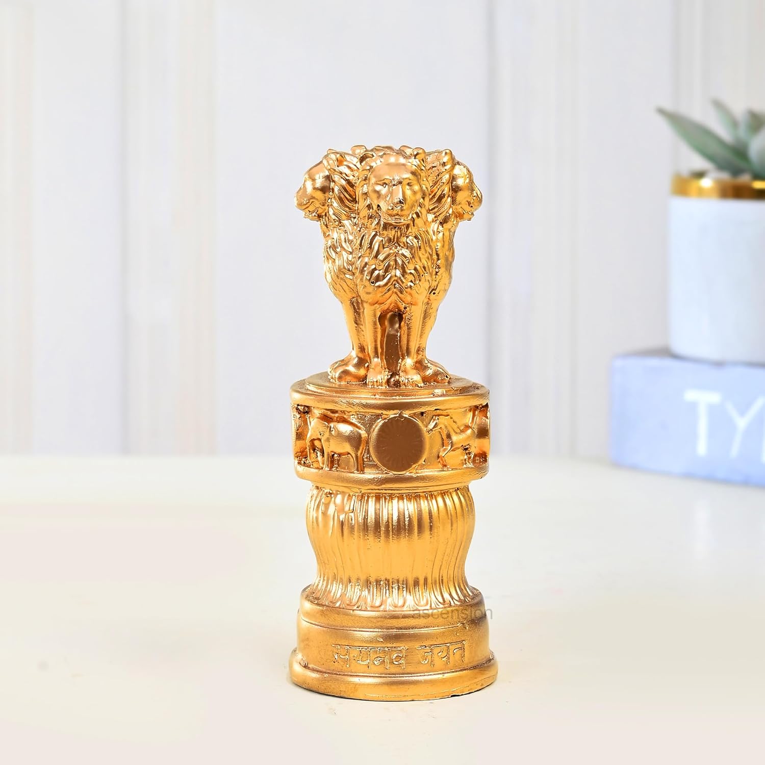 Samyuktha Ashoka Pillar Sculpture Home Decor