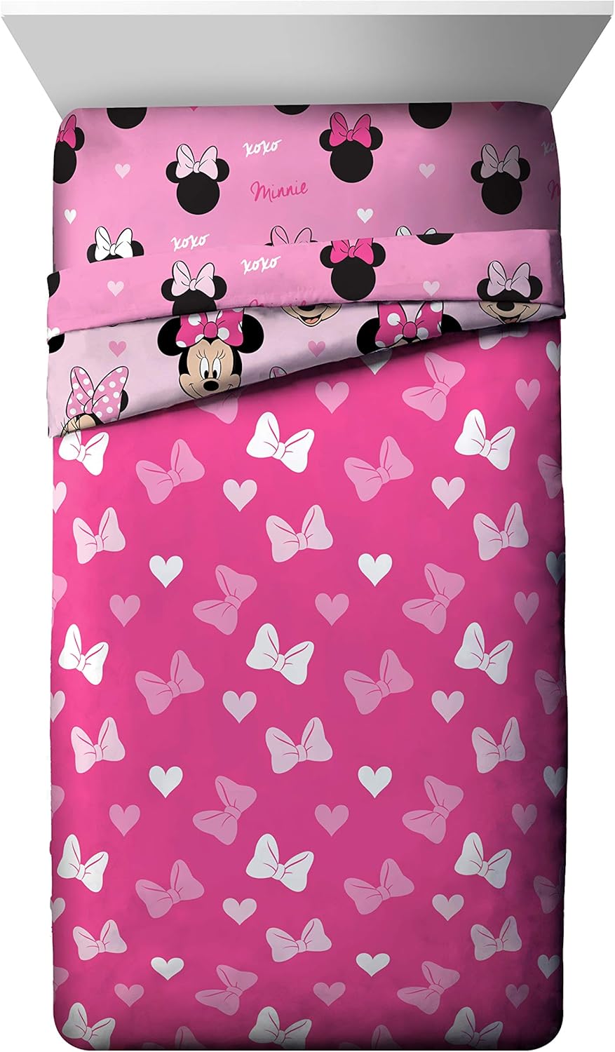 Jay Franco Kids Comforter with Minnie Mouse Pattern