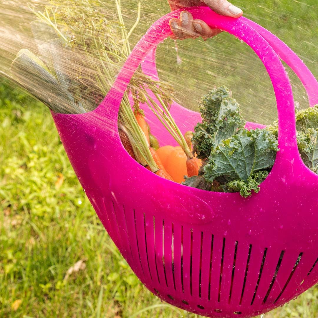 Hutzler Garden Colander Pink
