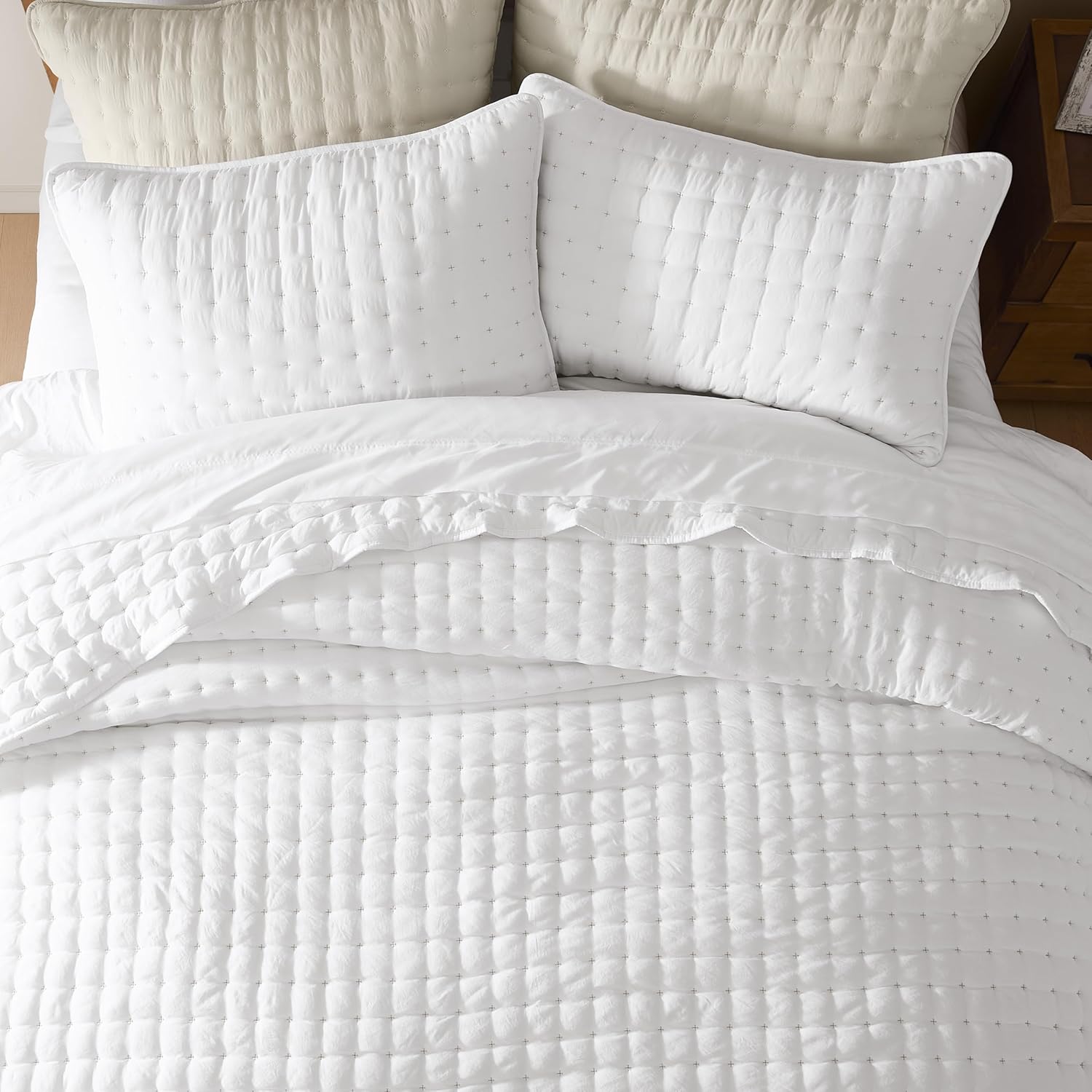 WDCOZY White King Size Quilt Set with Pillow Shams