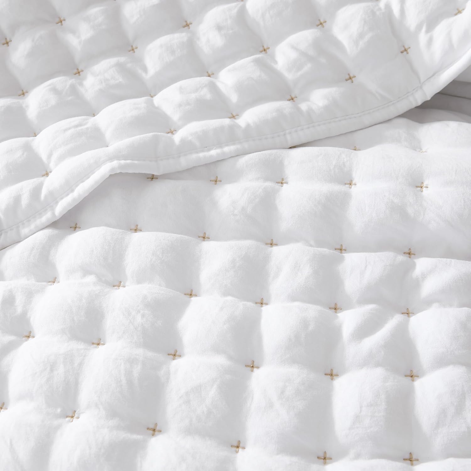 WDCOZY White King Size Quilt Set with Pillow Shams