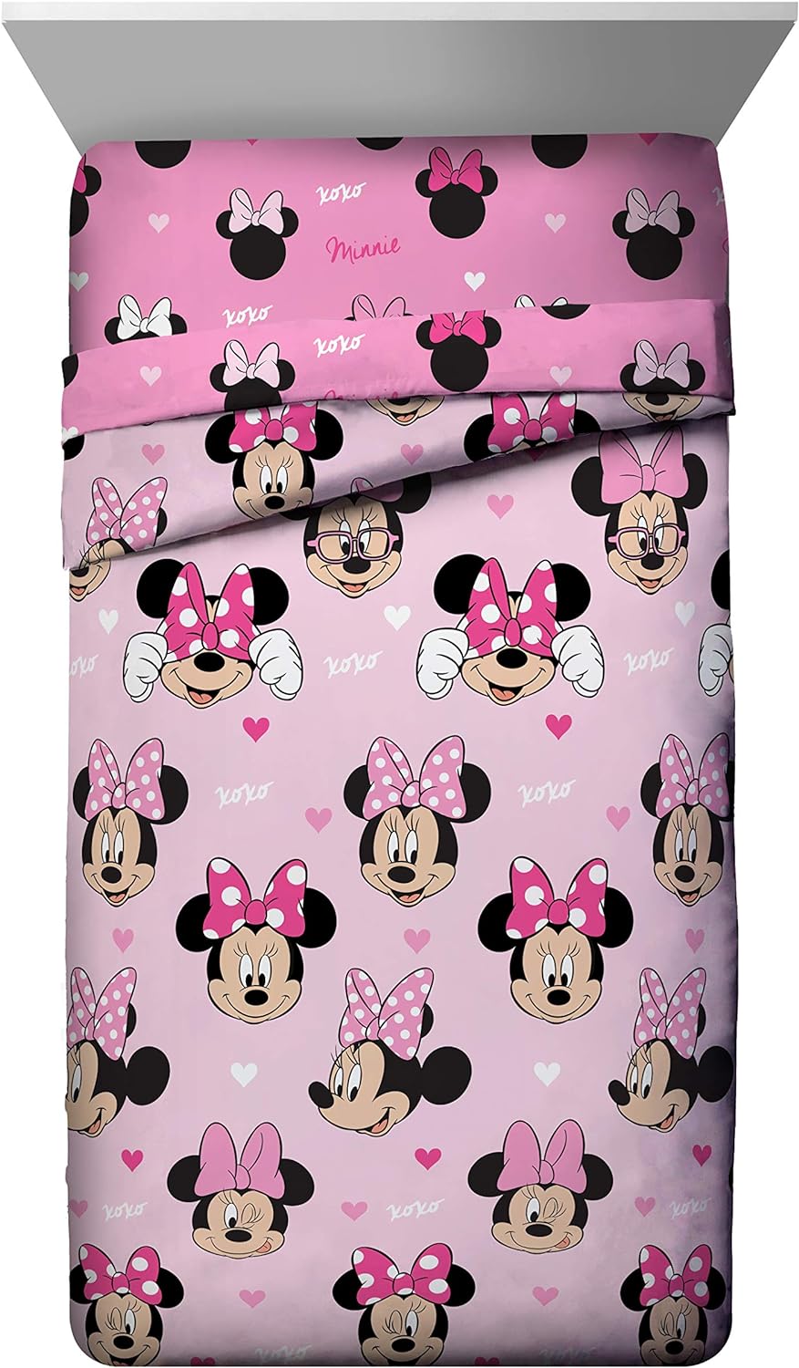 Jay Franco Kids Comforter with Minnie Mouse Pattern
